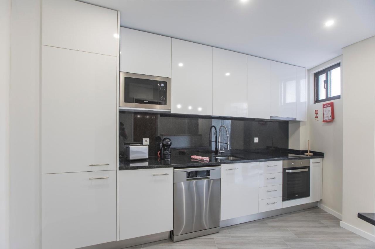 2Br Flat W/ Ac & Great Views By Lovelystay Βίλα Νόβα ντε Γκάια Εξωτερικό φωτογραφία