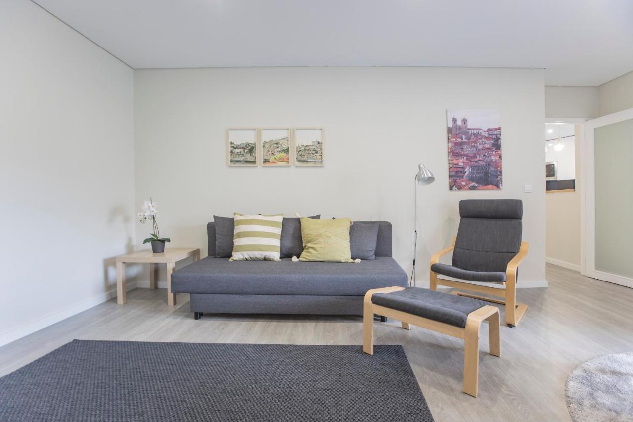 2Br Flat W/ Ac & Great Views By Lovelystay Βίλα Νόβα ντε Γκάια Εξωτερικό φωτογραφία