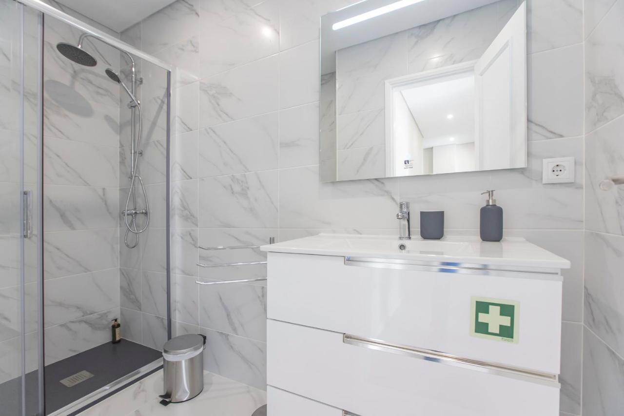 2Br Flat W/ Ac & Great Views By Lovelystay Βίλα Νόβα ντε Γκάια Εξωτερικό φωτογραφία