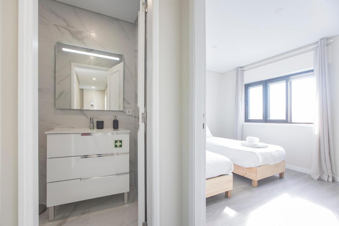 2Br Flat W/ Ac & Great Views By Lovelystay Βίλα Νόβα ντε Γκάια Εξωτερικό φωτογραφία