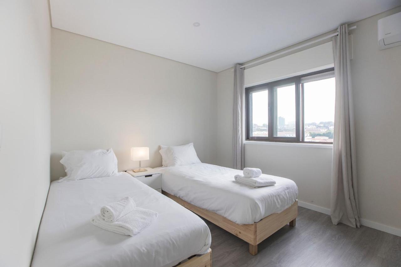 2Br Flat W/ Ac & Great Views By Lovelystay Βίλα Νόβα ντε Γκάια Εξωτερικό φωτογραφία